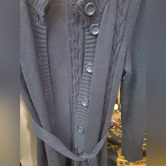 Cozy navy Dalia button down cardigan with belt and braiding details size Large - Picture 2 of 4